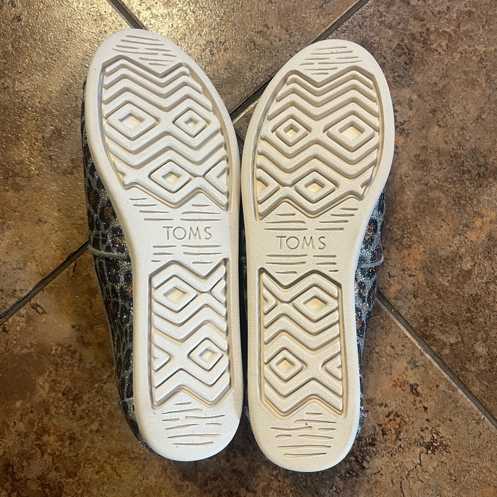 TOMS Alpargata Silver Glitter Cheetah Print Shoes Size‎ 6.5 - Picture 9 of 10